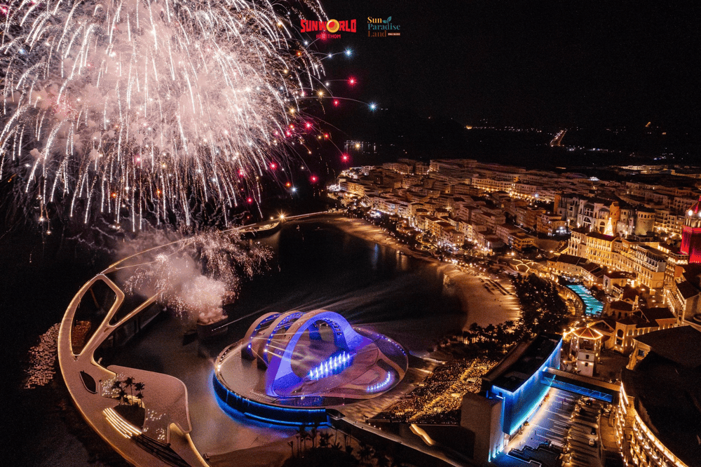 Visitors will be amazed by the stunning stage effects, sound, and lighting (Source: Sun World Hon Thom)